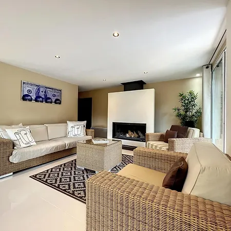 Utopia Chalet *