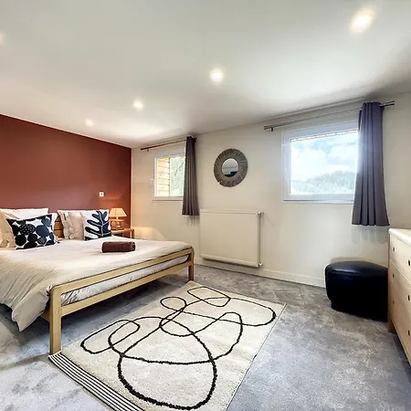Utopia Chalet