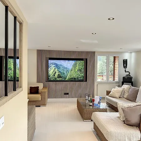 Utopia Chalet
